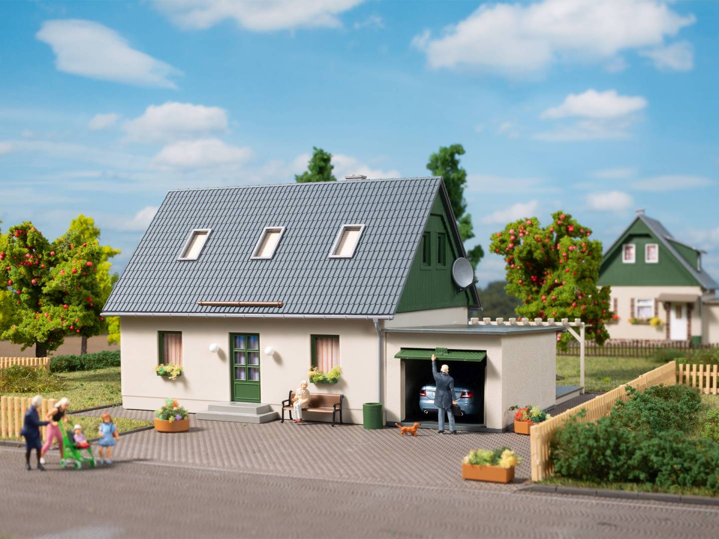 Auhagen H0 (1:87) 11454 - Einfamilienhaus mit Garage | Modellbahn | Modelleisenbahn