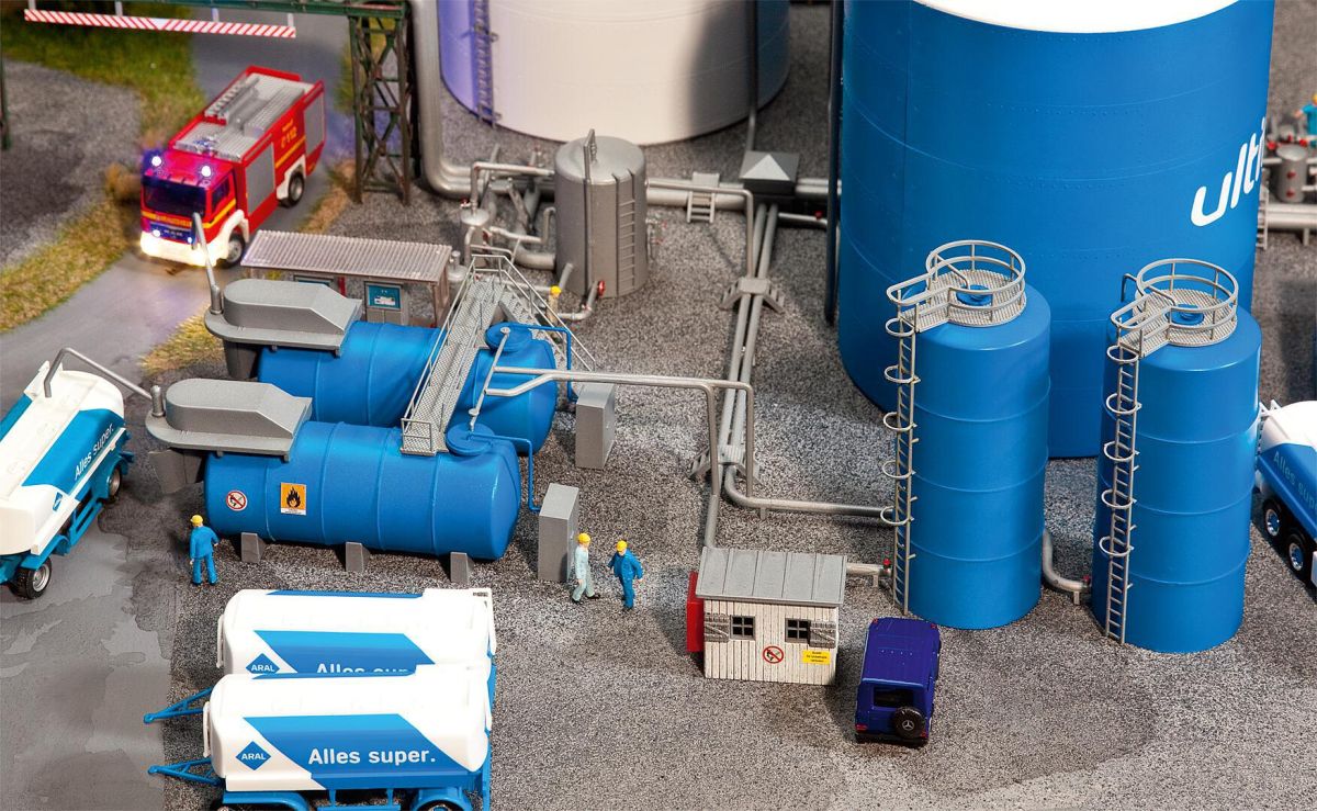 Faller H0 (1:87) 130486 - Tankanlage ARAL | Modellbahn | Modelleisenbahn