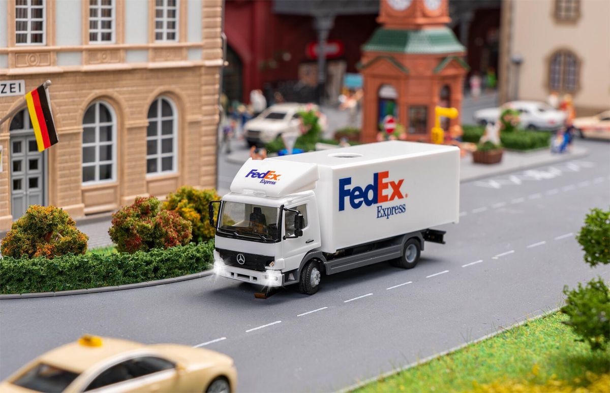 Faller H0 (1:87) 161315 - Car System Digital LKW MB Atego FedEx (HERPA) | Modellbahn | Modelleisenbahn