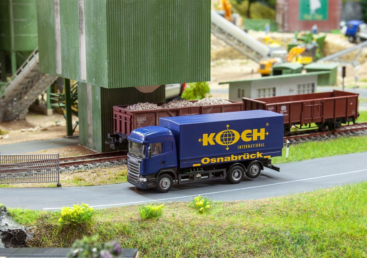 Faller H0 (1:87) 161595 - LKW Scania R 13 HL Koch (HERPA) | Modellbahn | Modelleisenbahn