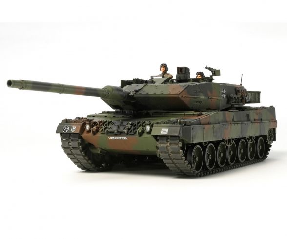 Tamiya 300035271 - 1:35 Bundeswehr Leopard 2A6 (3) | Modellbau