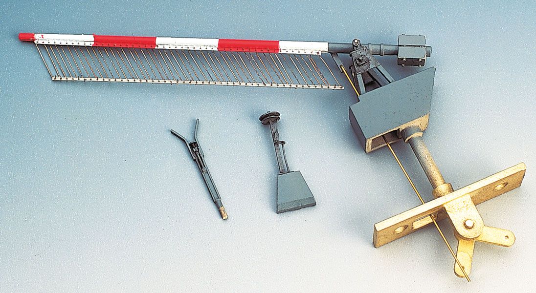 Weinert 3361 - Schranken mit geschlossener Seilscheibe und Läutewerk ohne Behang, 4,5-m-Vorbild (H0) | Modellbahn | Modelleisenbahn