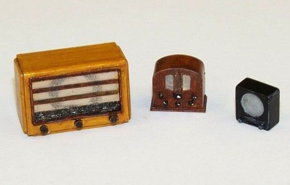 Plus model EL031 - Old radios in 1:35 Modellbau