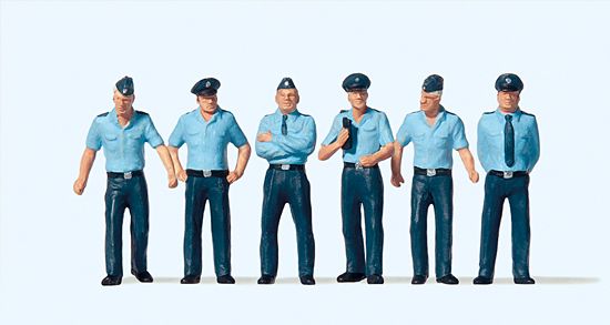 Preiser 72407 - 1:72 Luftwaffe, Soldaten in Sommeruniform - | Modellbau