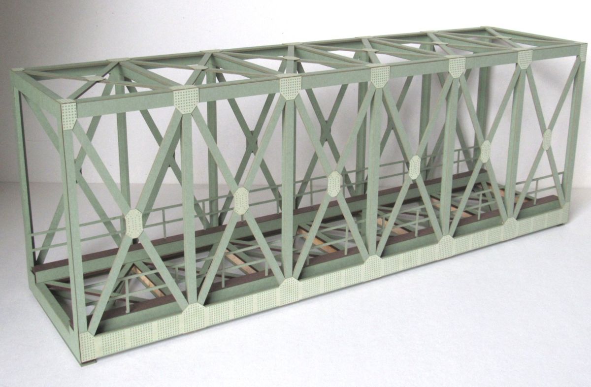 Modellbau Laffont 1 (1:32) E101 - Fachwerk-Kastenbrücke 1-gleisig resedagrün Spur 1 | Modellbahn | Modelleisenbahn